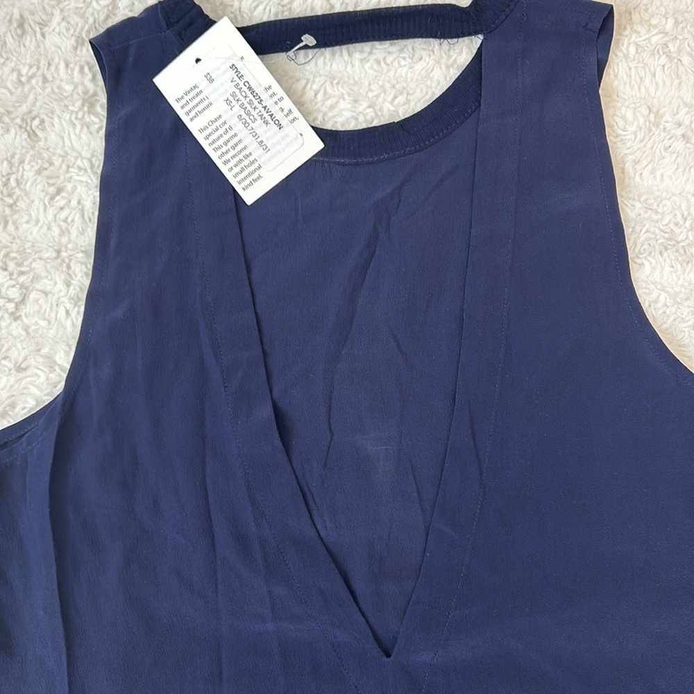 NWT CHSER AVALON V BACK SILK TANK in Size Medium